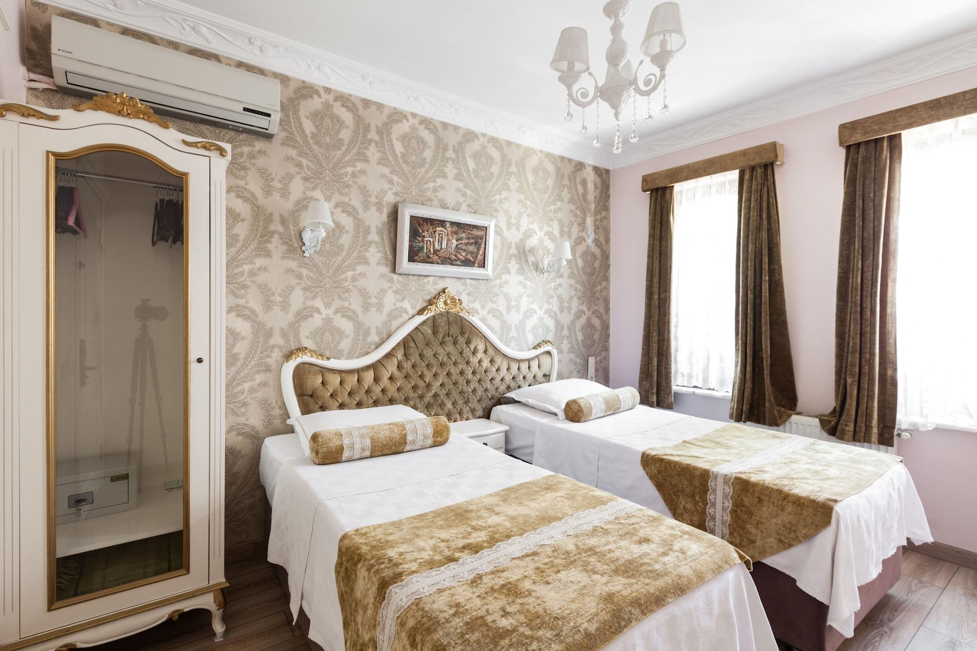 Romantic Hotel Istanbul Exterior photo